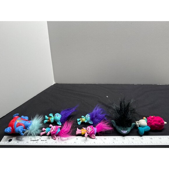 Set Of 7 DreamWorks Trolls Mini Figures By Hasbro With Colorful Hair & Outfits - Picture 10 of 10